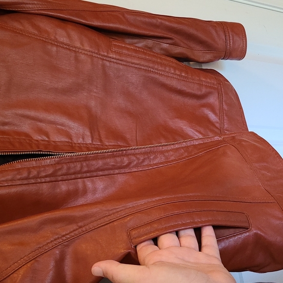 Leather jacket - Picture 4 of 5